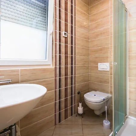 Mirjana House With 3*